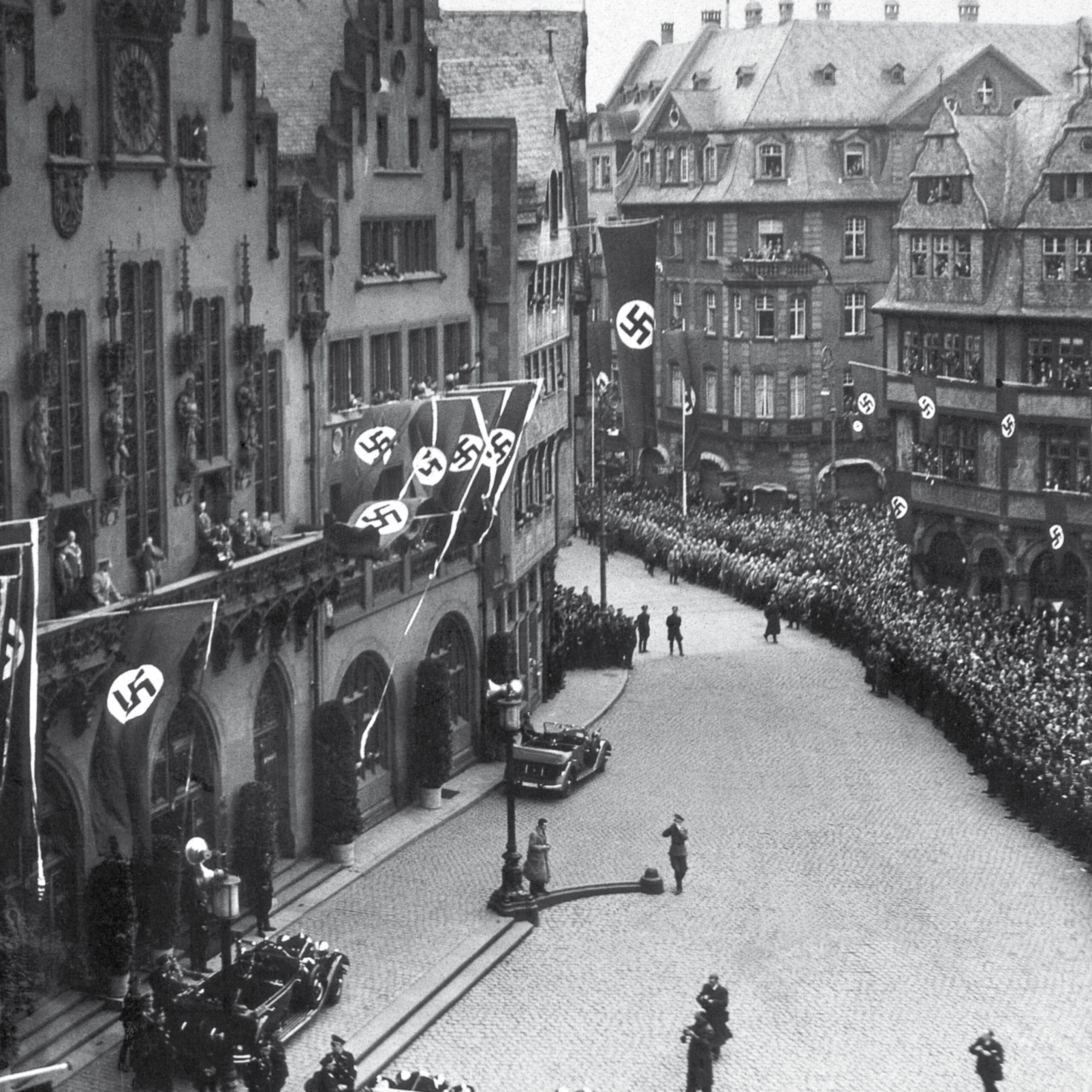 NSDAP rally on the Römerberg around 1933